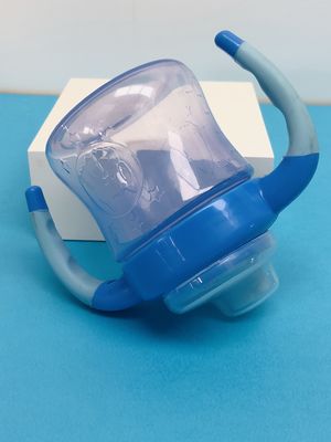 Ελεύθερος 9 μήνας BPA χύσιμο 6 ουγγιών μη που εκπαιδεύει το φλυτζάνι Sippy
